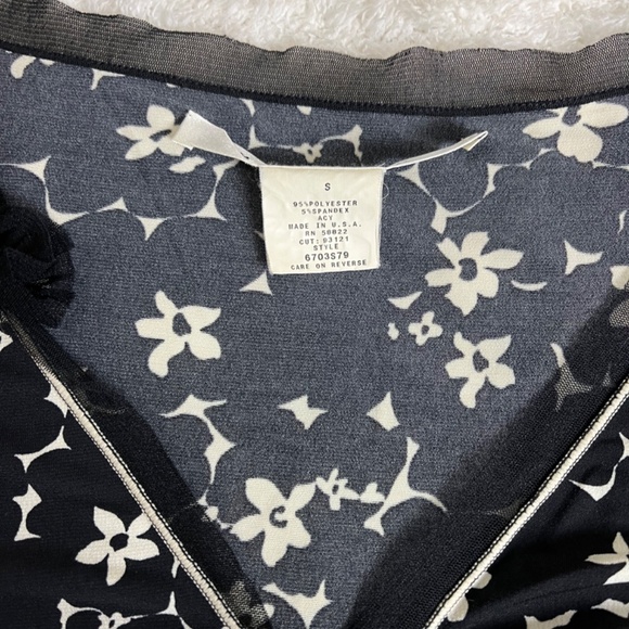 Max Studio Top - Picture 2 of 3